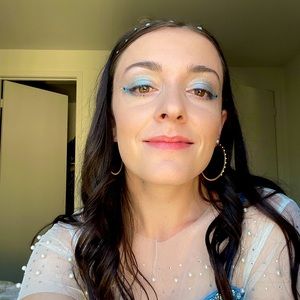 Meet your Posher, Paulina